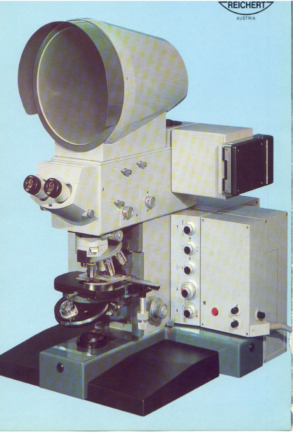 A close-up of a microscope
Description automatically generated