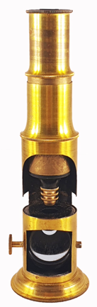 A gold and black light bulb
Description automatically generated